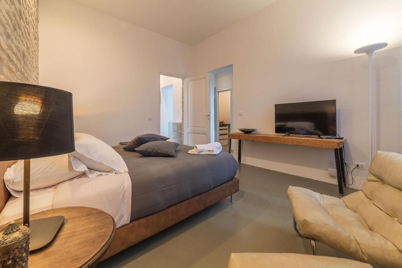 Iflat Esquilino Industrial Studio N.2 Apartment